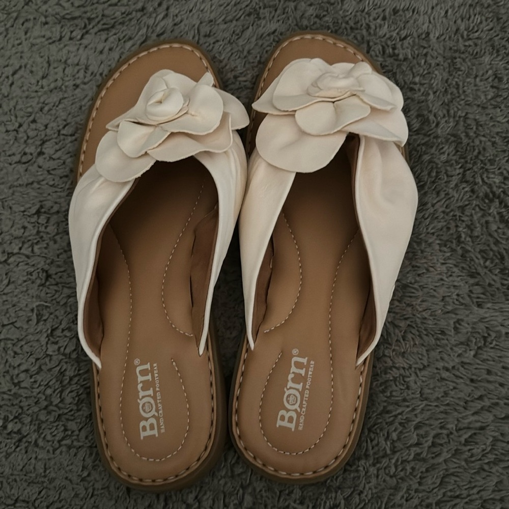 Born sandles